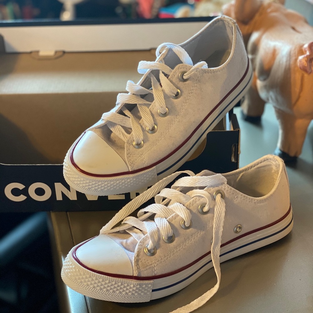 Converse low tops